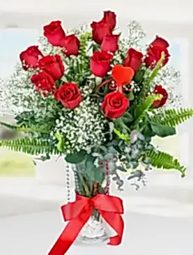 15 kırmızı gül vazo