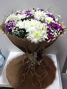 beyaz papatya renkli hüsnüyusuf buket