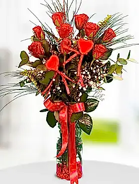 9 kırmızı gül vazo kalp süs