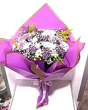 beyaz papatya renkli hüsnüyusuf