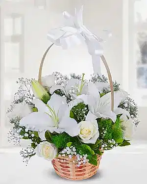 beyaz gül beyaz lilyum sepet